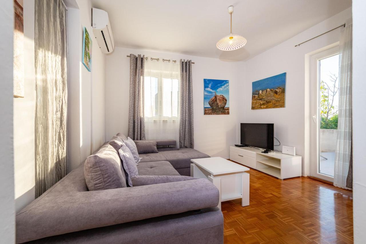 Milena Apartment Novigrad (Dalmatia)