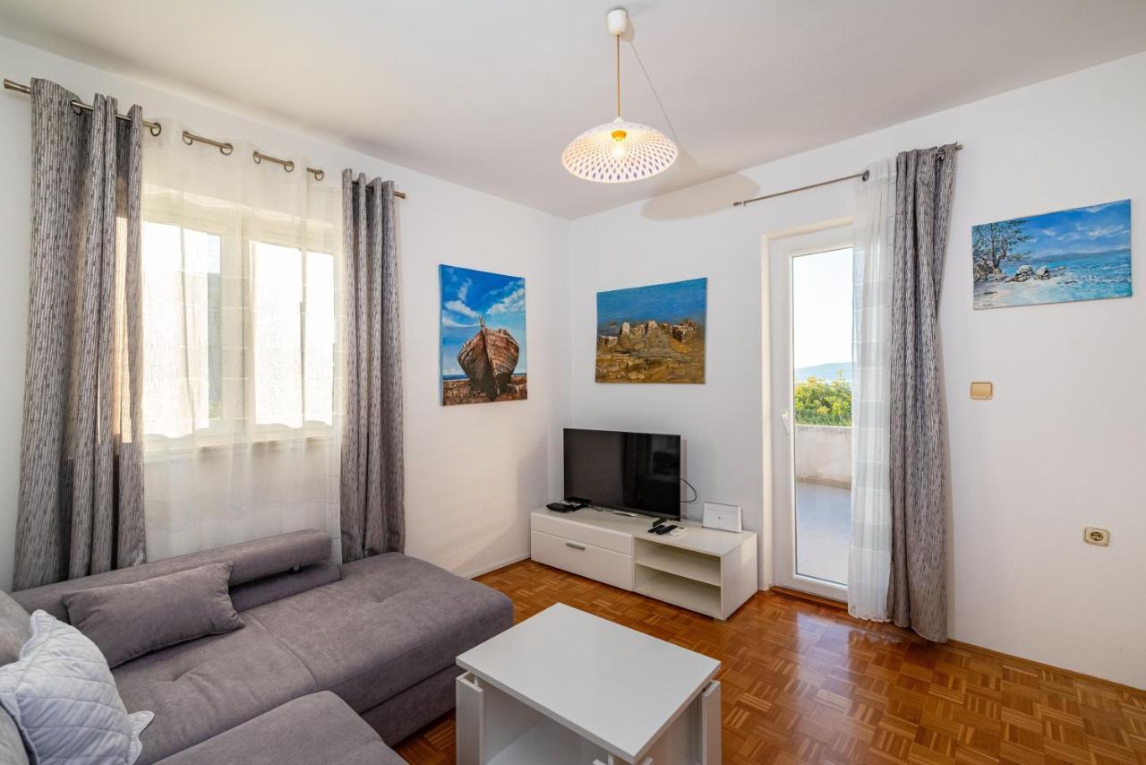 Apartment Milena *