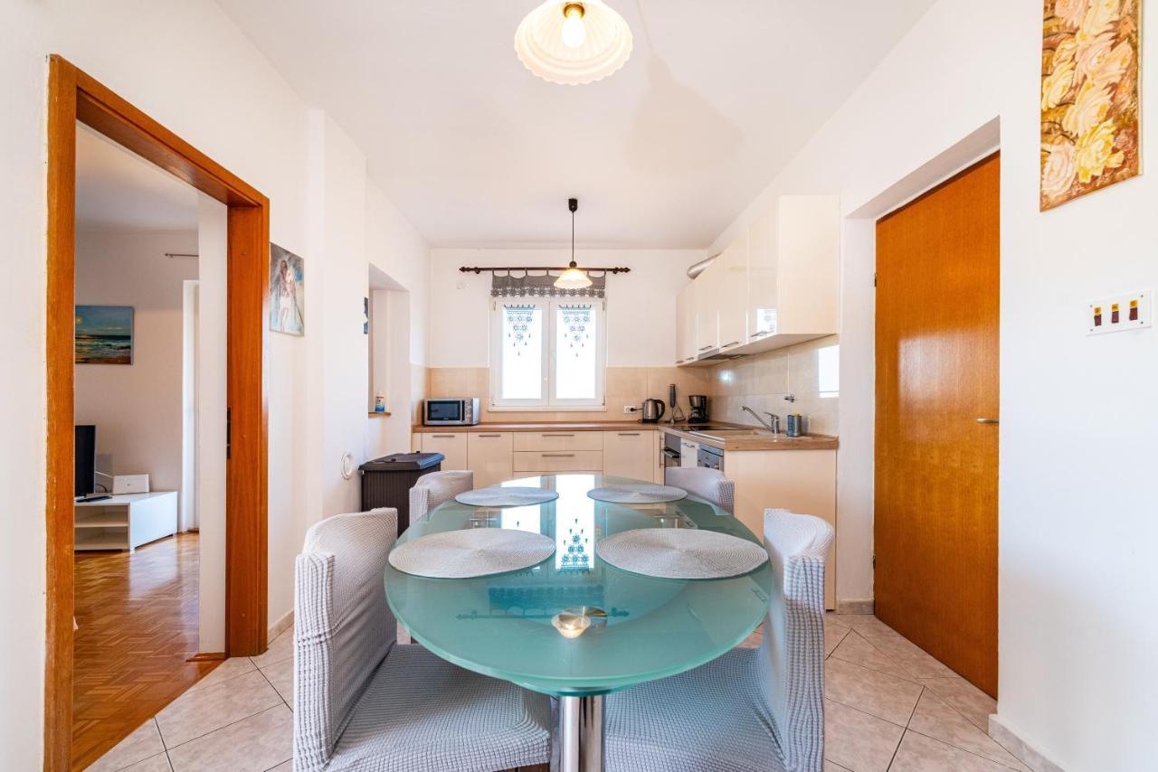 Milena Apartment *